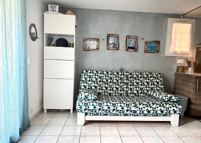 Duplex Renove Confort Avec Terrasse Ensoleillee - A Pied - Boucanet * Le Grau-du-Roi