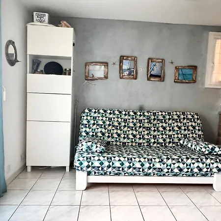 Duplex Renove Confort Avec Terrasse Ensoleillee - A Pied - Boucanet * Le Grau-du-Roi