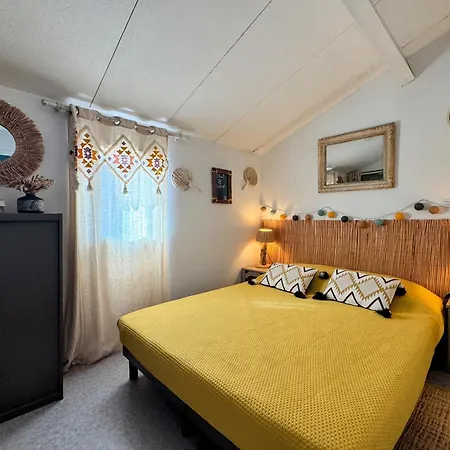 Duplex Rénové Confort Avec Terrasse Ensoleillée - à Pied - Boucanet Сasa de vacaciones Le Grau-du-Roi